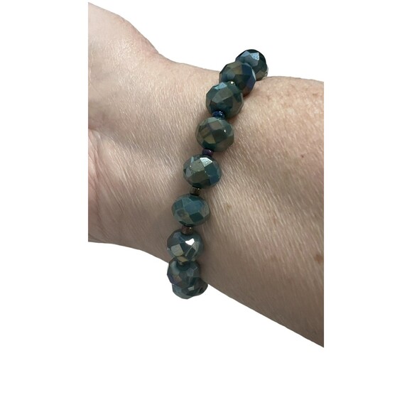 Vintage Blue-Green  Iridescent Beaded Stretch Bracelet Shiny Boho Summertime - Picture 3 of 5